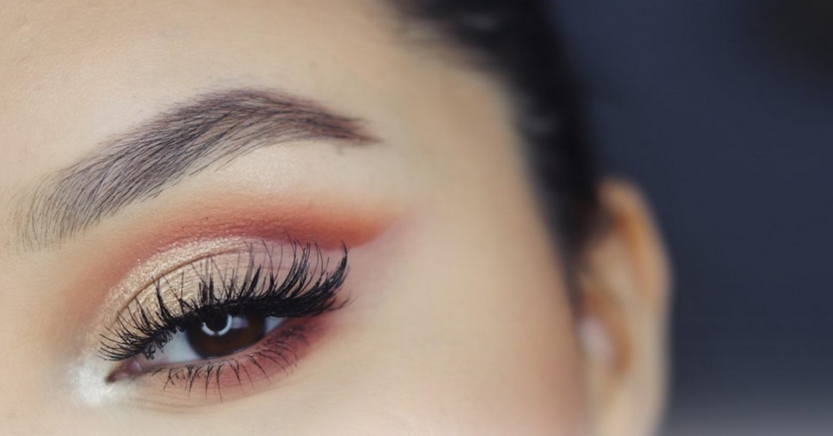 https://www.bano.makeup/uploads/media/mag/Simple and girly eye makeup tutorial in 6 steps (2).jpg